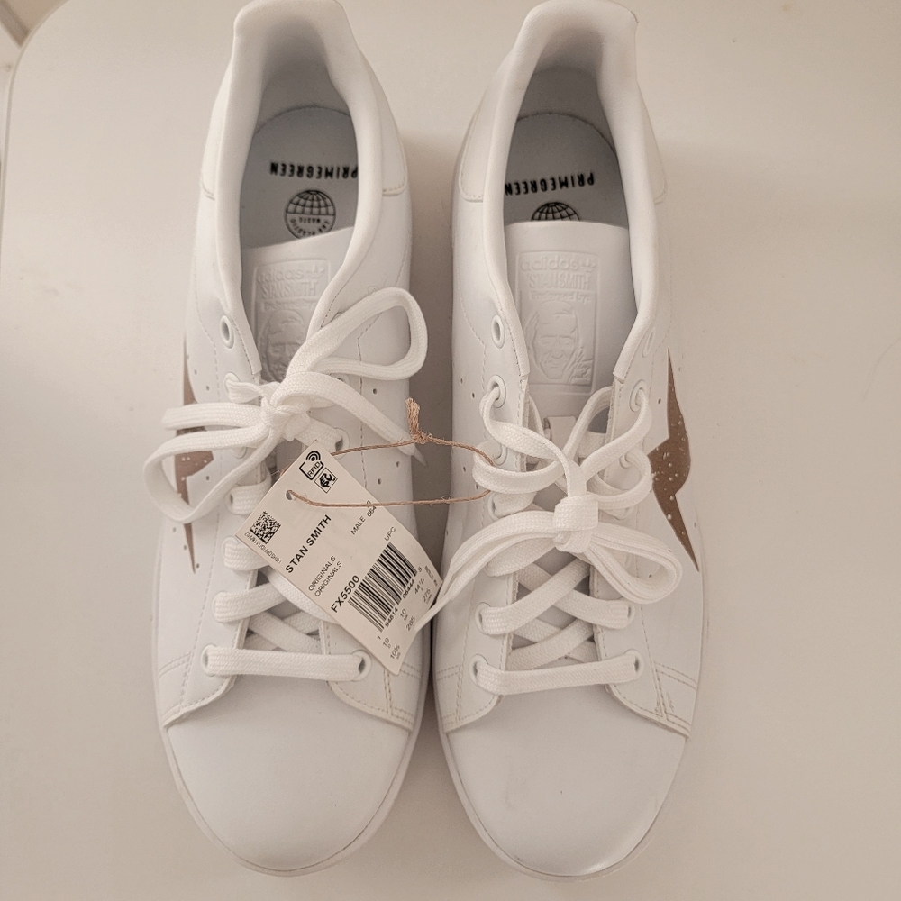 Adidas STAN SMITH Men's 10.5 White  Sneakers with Custom Gold Lightening Bolt